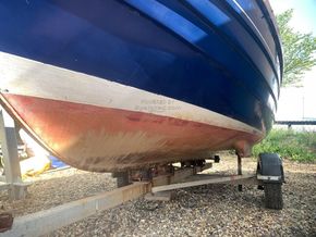 Falmouth Bass Boat 16 Deluxe Gunter rigged ketch - Underwater profile