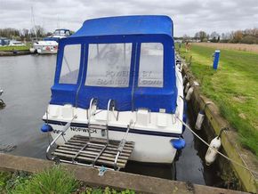 Fairline Holiday  - Stern