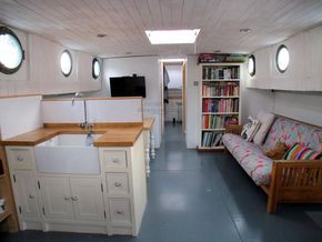 Luxemotor Dutch  Barge  - Interior