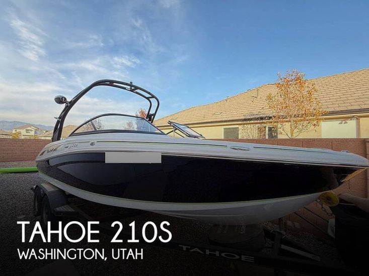 2022 Tahoe 210 s