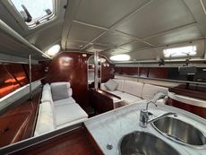 1990 Beneteau First 38s5