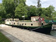 Unique beautiful live aboard canal barge