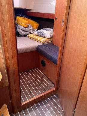 2018 Bavaria Cruiser 37 15
