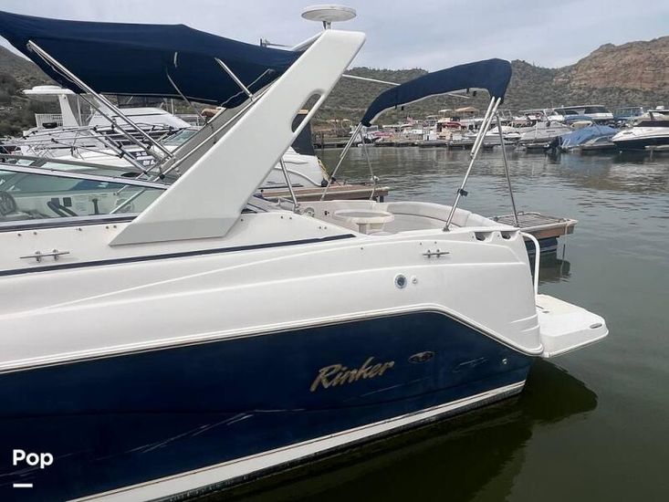 2005 Rinker fiesta vee 270