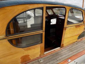 Windboats 38 AFT SALOON! - Companionway