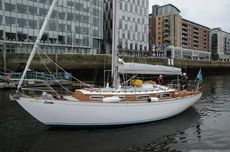 1993 Classic Yacht Robertson 35