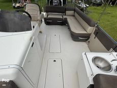 2017 Bayliner Element XR7