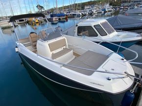 Quicksilver 555 Open Motor Boat - Main Photo