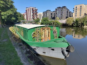70ft Widebeam with two bedrooms