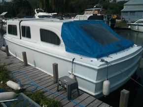 Falcon 26  - Exterior