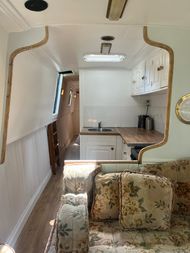 Waterlily 45ft SemiTrad Moored Brentford