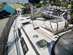 Jeanneau Sun Odyssey 40.3 3 cabin version - Coachroof/Wheelhouse