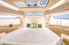 2024 Sealine C390