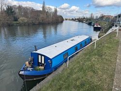 60' Widebeam Liveaboard Mooring - Surbiton - River Thames Marina