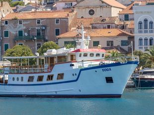 VOGA PASSENGER TOURIST SHIP