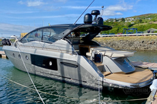 NEW Ex-Demo Cranchi M44 HT w/ Volvo Penta 2xD6 400HP