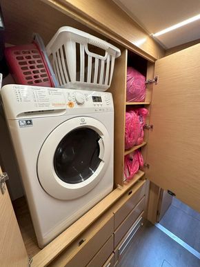 2018 Nautitech Nautitech 46 Open 32