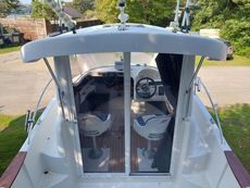2006 Quicksilver 630 Pilothouse