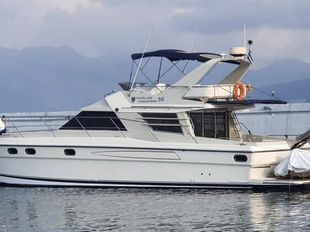 Fairline Squadron 50 Fly