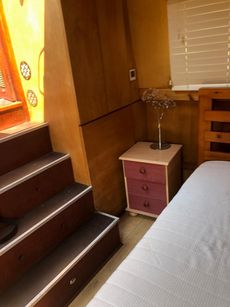 57ft x 10ft Wide Beam houseboat