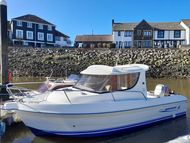 2006 Quicksilver 670 Weekender