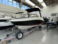 2023 Bayliner VR5 Bowrider Inboard