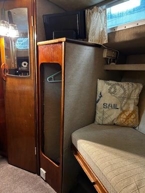 Heads / Hanging Locker