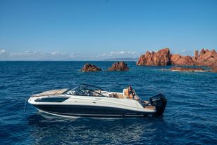 2024 Bayliner VR6 Cuddy Outboard