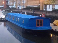 PRICE REDUCED 60' Widebeam SE16 residential mooring