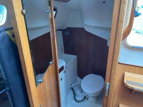 Jeanneau Sun Odyssey 29.2  - Heads