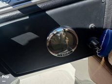 2023 Crownline E235XS