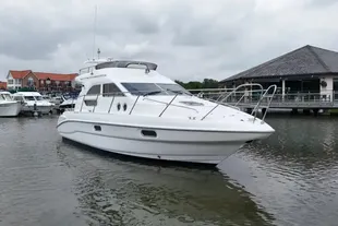 Sealine F33