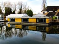 Airbnb Houseboat to convert