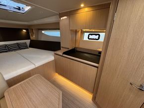 2024 Bavaria SR35HT 21