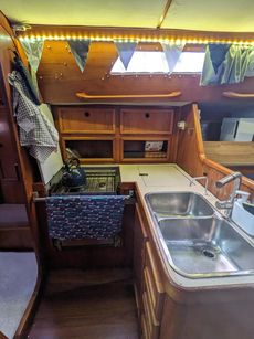 Jeanneau Sun Shine 38 (reduced)