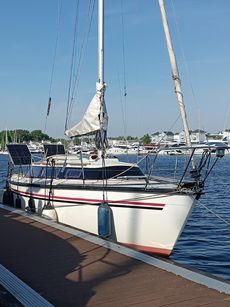 1978 Dufour 2800 + AIS + solar system, fully equipped 