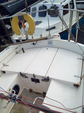 Aft Cockpit
