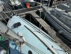 Sadler 32  - Foredeck