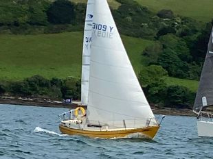 Sadler 25 Cruiser Racer deep fin keel
