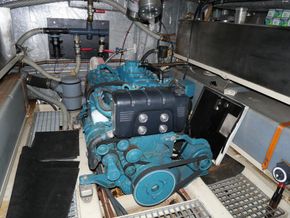 Aqualine Replica Dutch Barge Voyager 60  - Engine Room