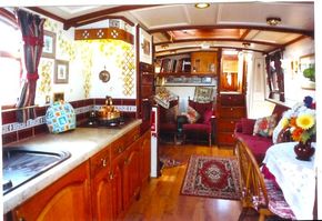 Sagar Marine Mini Luxe Dutch Barge