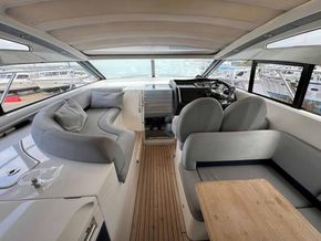 2011 Princess V42 7