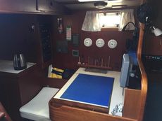 1982 Hallberg-Rassy 42 KETCH