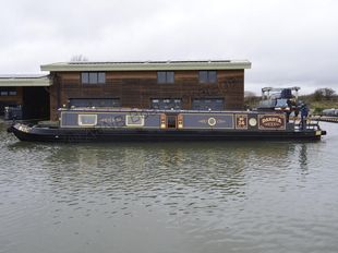 DAKOTA • 56ft 10in, Cruiser Stern, 2 + 2 Berth (2014)