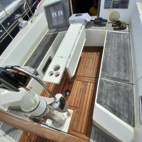 New teak coclpit floor
