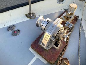 Neptune 33  - Windlass