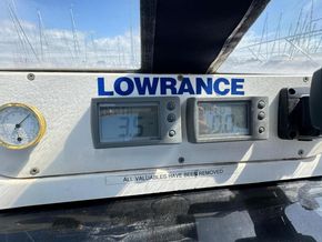 2001 hunter legend 290 sail 9479674 20240724004400843 1 XLARGE