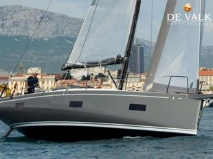 2022 Beneteau First 44