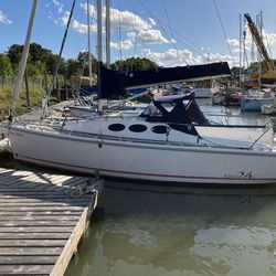 Etap 24i, tandem Keel, available end of October