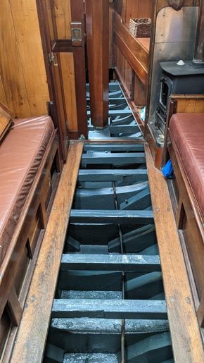 Saloon and focsle bilges painted 2021